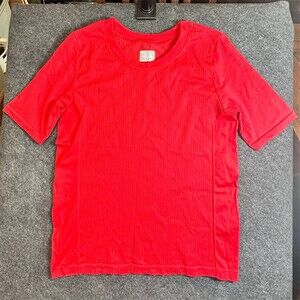 Athleta T-Shirt Womens Size M Red Ribbed Textured Crew Neck Active Tee